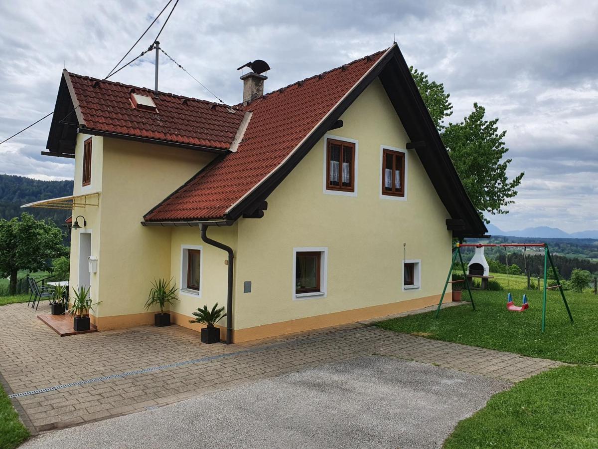 Charmantes Ferienhaus In Bester Lage Keutschach am See Ngoại thất bức ảnh