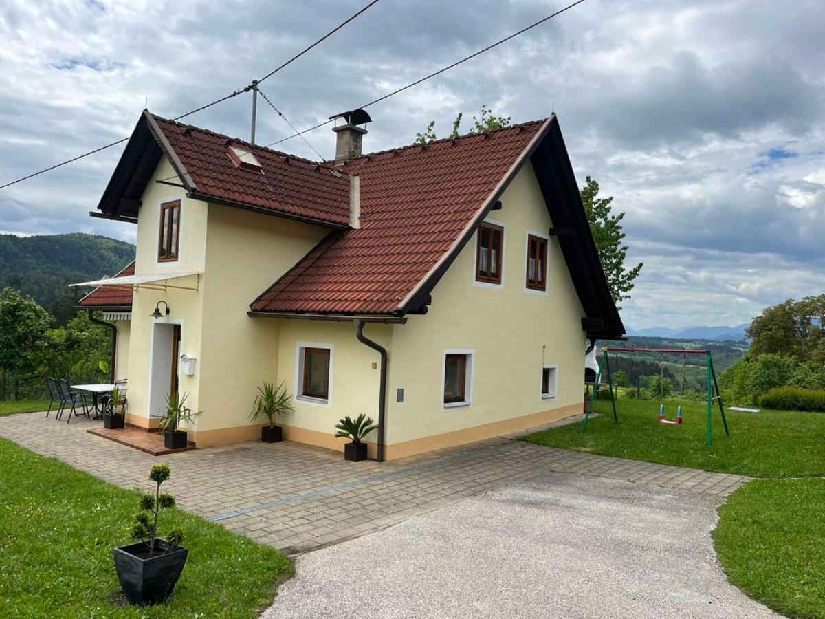 Charmantes Ferienhaus In Bester Lage Keutschach am See Ngoại thất bức ảnh