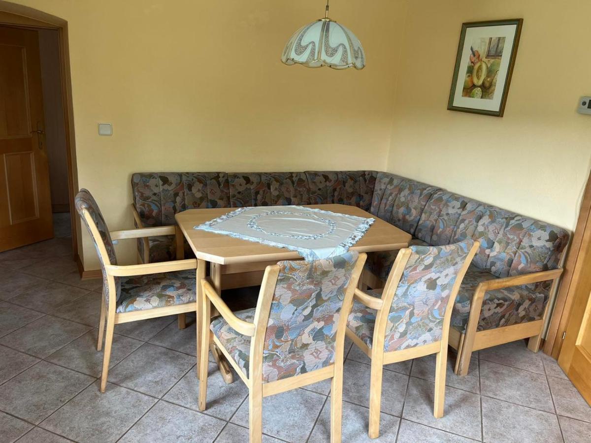 Charmantes Ferienhaus In Bester Lage Keutschach am See Ngoại thất bức ảnh