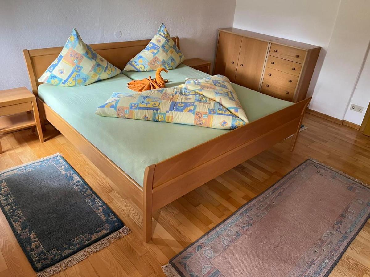 Charmantes Ferienhaus In Bester Lage Keutschach am See Ngoại thất bức ảnh